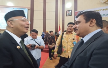 Consul General attended the Special Plenary Session of House of Representatives of Parliament of Medan to commemorate the 429th Anniversary of Medan City on 28 June.  Mayor of Medan Drs. Dzulmi Eldin MSI addressed the members of the Parliament.