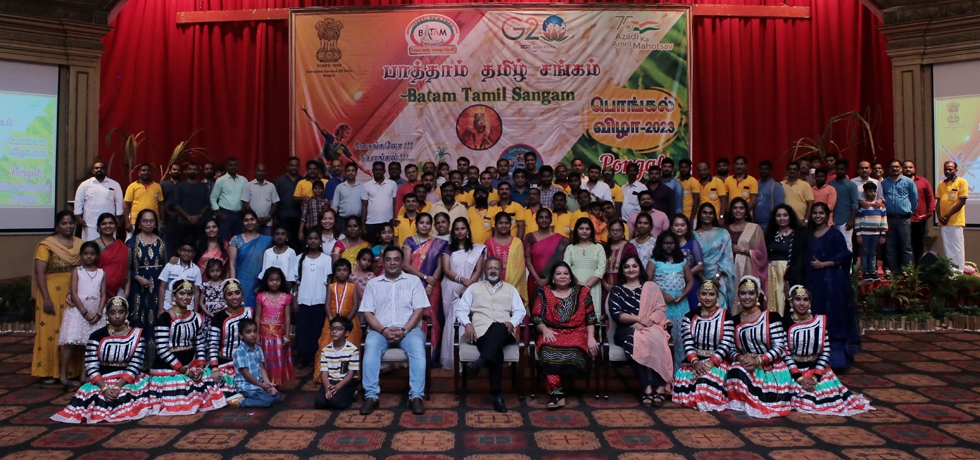 Ambassador, Shri Manoj Kumar Bharti interacted with Indian diaspora in Batam on 15 January, 2023