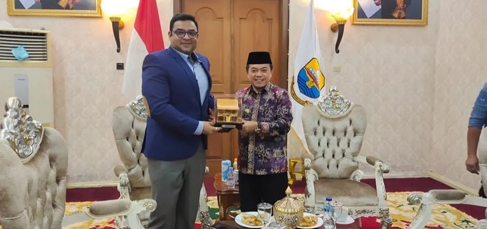 Consul General  met Hon’ble Governor of Jambi H.E. Dr. H. Al Haris S.Sos, MH in his office